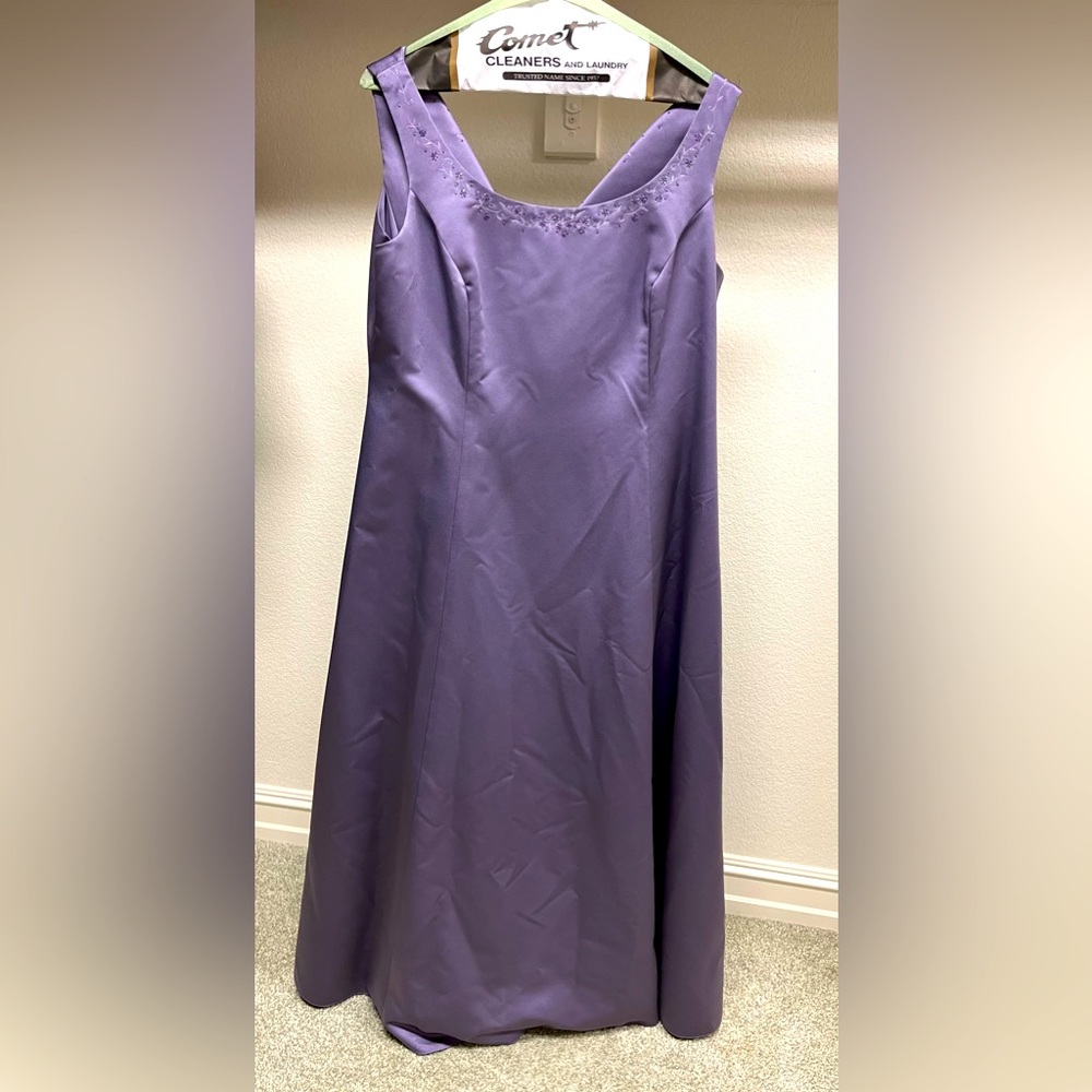 David’s Bridal Gown sleeveless size 18 lavender